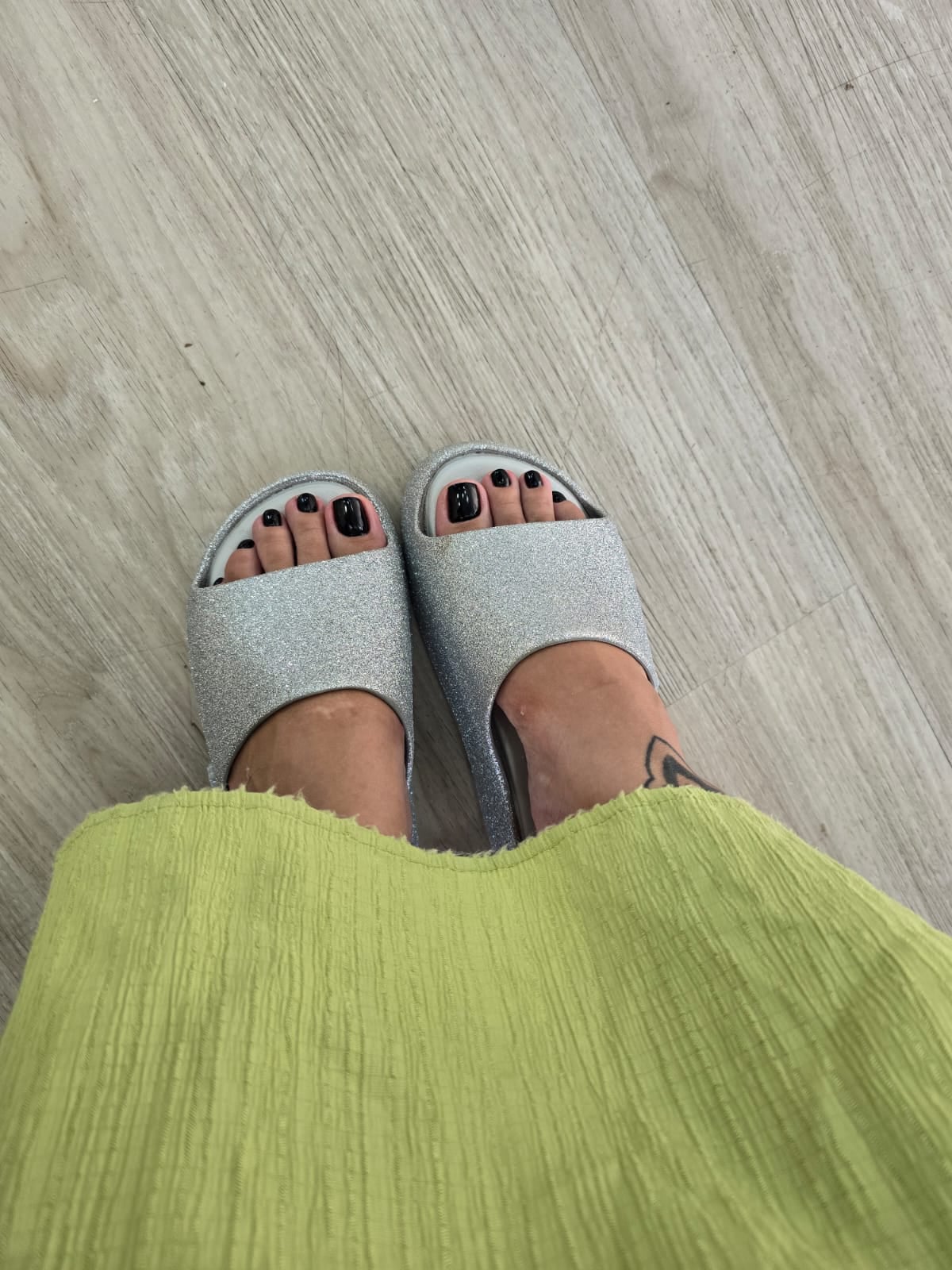 manicure, pedicure, alongamento de unha, unhas em geral